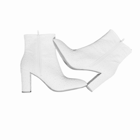 NEW-Top Moda White Textured Ankle Boots SZ 9 - Picture 1 of 8